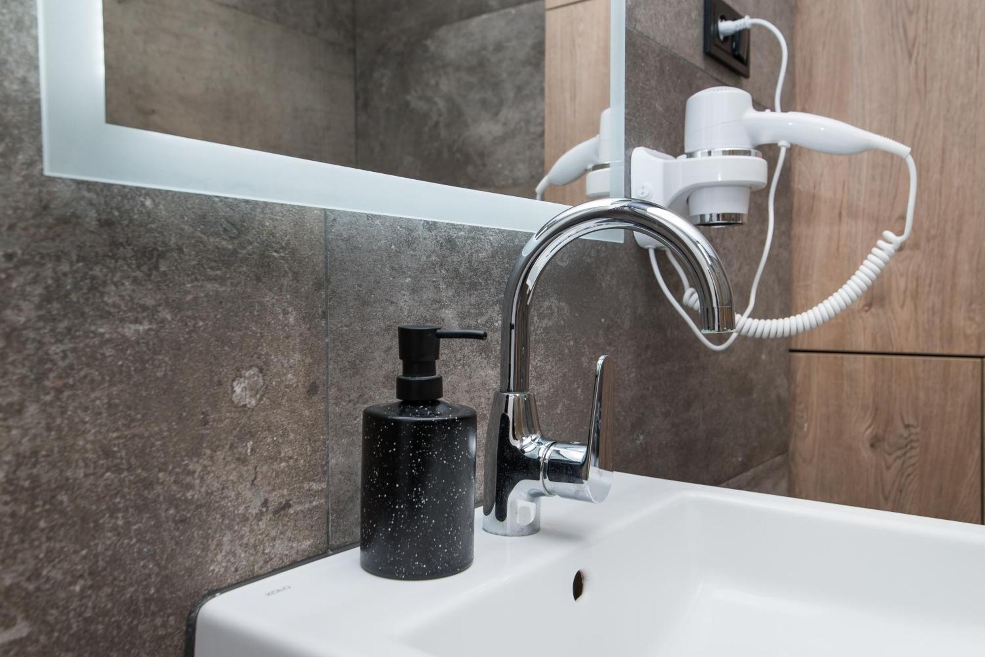 Przytulny Loft W Uroczej Okolicy Apartment Gliwice Luaran gambar