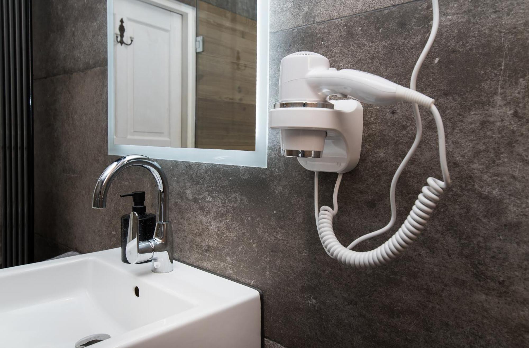Przytulny Loft W Uroczej Okolicy Apartment Gliwice Luaran gambar